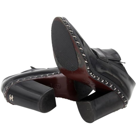 Chanel Signature Exotic Chain 38.5 Leather 2.55 Reissue Boots CC-0803N-0012 - Picture 10 of 11